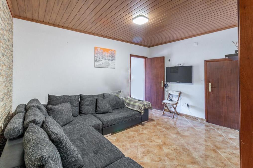Casa Central - Peceful Mountain Retreat In Calheta Ribeira do Raposo Extérieur photo